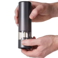 AdHoc Elektrische Pfeffer- / Salzmühle i.Mill Dark Grey- Küchenhelfer