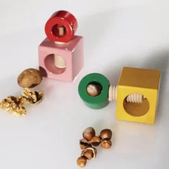 Alessi Sottsass Collection Nussknacker Rosa Rot- Küchenhelfer