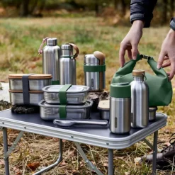 Black+Blum Edelstahl-Lunchbox Klein Olive 600 ml- Unterwegs