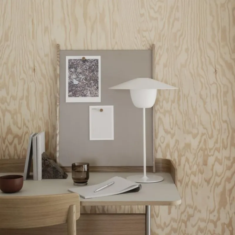 Blomus Ani Lamp Mobile LED-Leuchte Weiß- Tisch- & Bodenleuchten