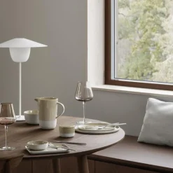 Blomus Ani Lamp Mobile LED-Leuchte Weiß- Tisch- & Bodenleuchten