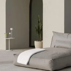 Blomus Farol Mini Mobile LED-Leuchte White- Tisch- & Bodenleuchten