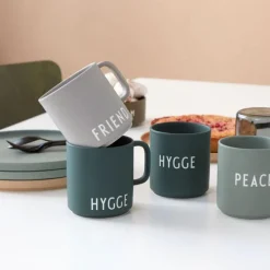Design Letters Favourite Cup Hygge Dunkelgrün- Geschirr (3)