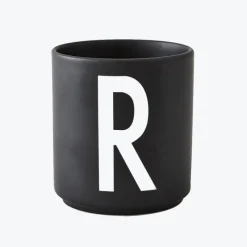Design Letters Schwarzer Porzellanbecher R- Geschirr (3)