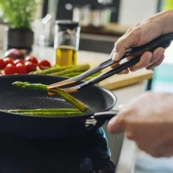 Fiskars Functional Form Küchenhelfer Zange mit Silikon- Küchenhelfer