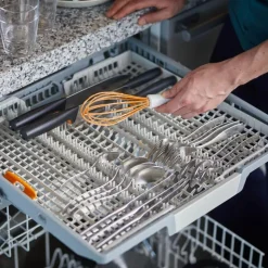 Fiskars Functional Form Küchenhelfer Schneebesen- Küchenhelfer