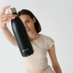 FLSK Trinkflasche Black 500 ml- Unterwegs