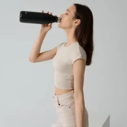 FLSK Trinkflasche Black 1000 ml- Unterwegs