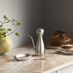 Georg Jensen Alfredo Ölkännchen 300 ml- Küchenhelfer