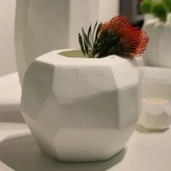 Guaxs Vase Cubistic Round Opal- Vasen