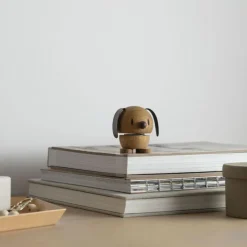 Hoptimist Dog S Oak- Figuren & Objekte