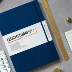 Leuchtturm1917 Notizbuch Master Slim A4+ Hardcover Schwarz Liniert- Schreibwaren