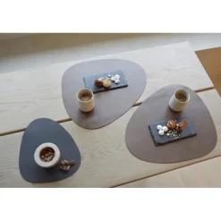 Lind DNA Tischset Curve L Bull Weiß- Tischsets