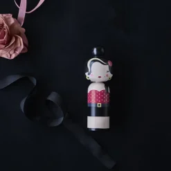 Lucie Kaas Sketch.Inc Kokeshi Doll Amy- Figuren & Objekte