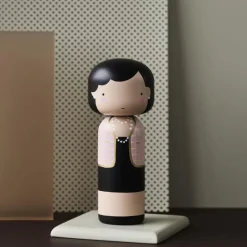 Lucie Kaas Sketch.Inc Kokeshi Doll Coco in Pink- Figuren & Objekte