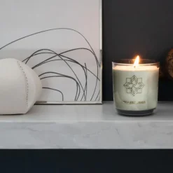 Max Benjamin Duftkerze French Linen Water 210 g- Duftkerzen