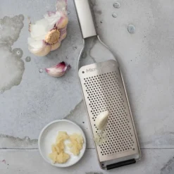 Microplane New Professional Reibe Fein- Küchenhelfer