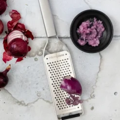 Microplane New Professional Reibe Grob- Küchenhelfer