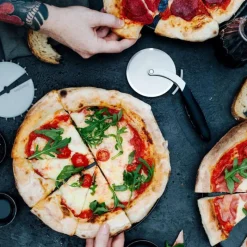 Microplane Profi-Pizzaschneider- Küchenhelfer