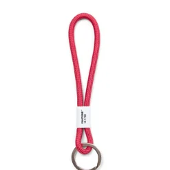 Pantone Schlüsselanhänger Kurz COY2023 Viva Magenta 18-1750- Unterwegs