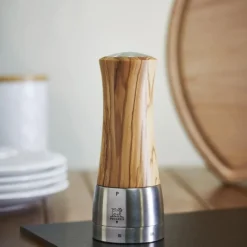 Peugeot Madras Pfeffermühle U´Select Olivenholz 16 cm- Küchenhelfer
