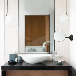simplehuman Sensorspiegel mit Wandhalterung Mattschwarz 20 cm- Badausstattung