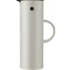 Stelton Isolierkanne EM77 Sand 1000 ml- Kaffee & Tee