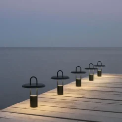 Stelton Pier LED-Leuchte Schwarz- Tisch- & Bodenleuchten