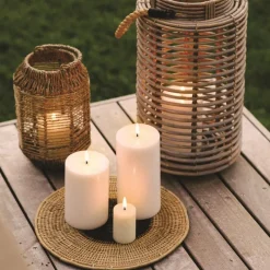 Uyuni Echtwachs-LED-Stumpenkerze Nordic White Smooth 10,1 cm- Kerzen