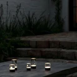 Uyuni Wiederaufladbare LED-Lampe Glow Rod Klein- Tisch- & Bodenleuchten