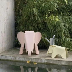 Vitra Eames Plastic Elephant Zartrosé RE- Figuren & Objekte