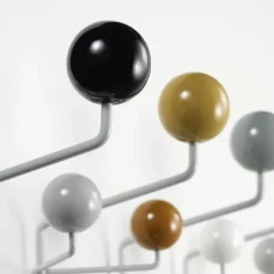 Vitra Hang It All Neutrale Farben- Garderoben